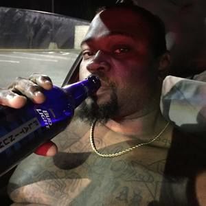 Meet your Posher, Dontay