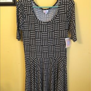 NWT LULAROE NICOLE DRESS.
