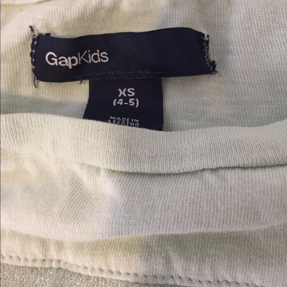 GAP Ruffle Top - Picture 3 of 5