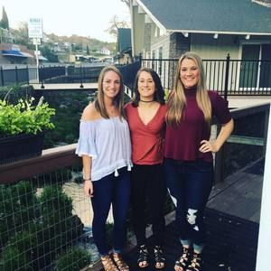 Meet your Posher, Julia