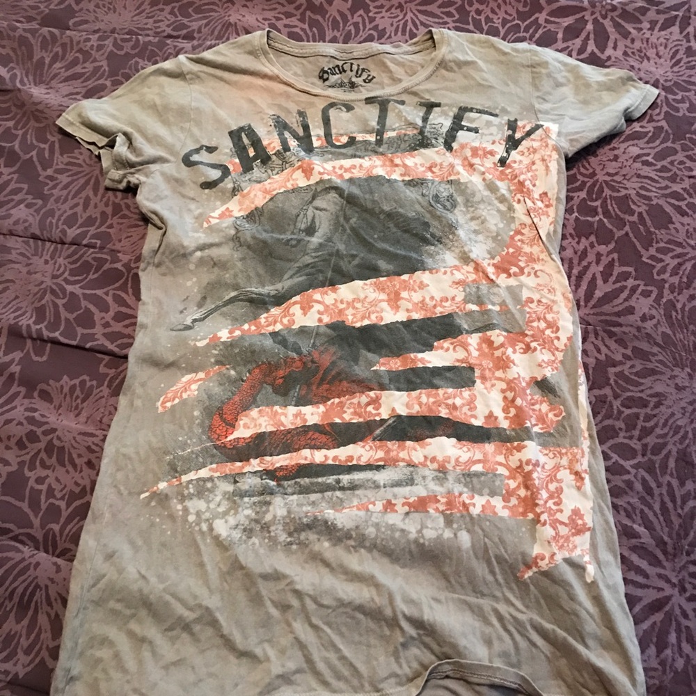 Sanctify Women's XL Tshirt