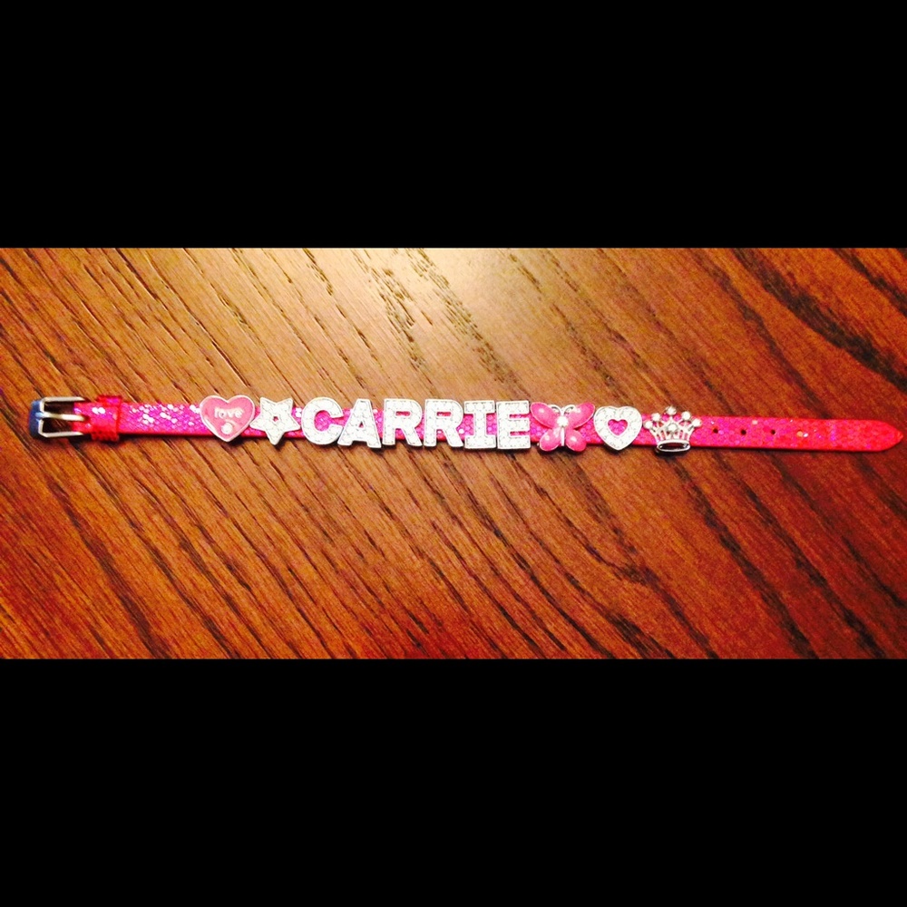 Special sparkle bracelet got Sukizh