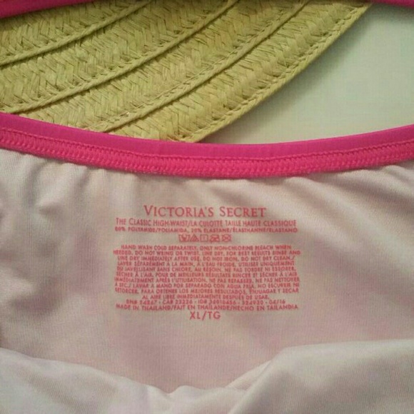 Victoria's secret bikini top - Picture 2 of 3