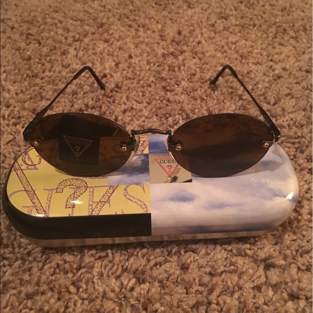 NWT Guess Dark Round Sunglasses - Picture 2 of 7