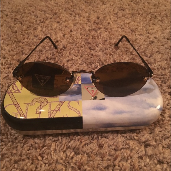 NWT Guess Dark Round Sunglasses - Picture 2 of 7