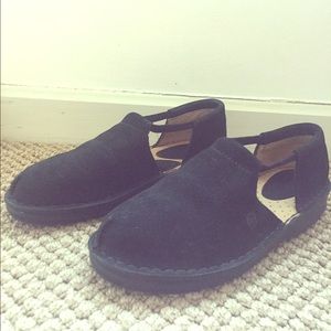 Born black suede loafer/sandal 6.5