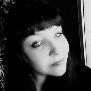 Meet your Posher, Carrie