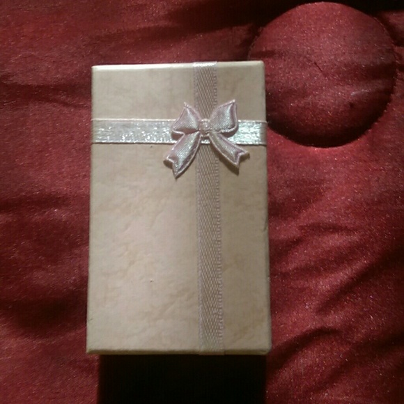 Beautiful Ear Rings - Picture 2 of 3