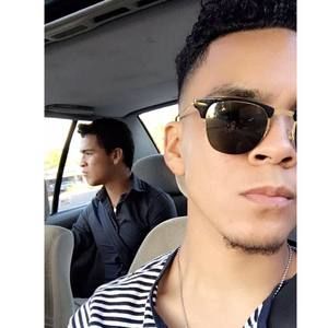 Meet your Posher, Emmanuel