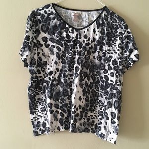 XL White Stag Women's Top with Printed Pattern
