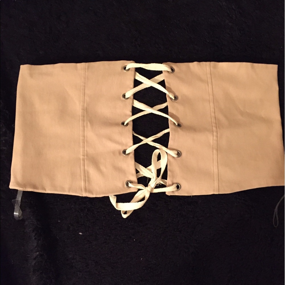 NWT corset Taupe