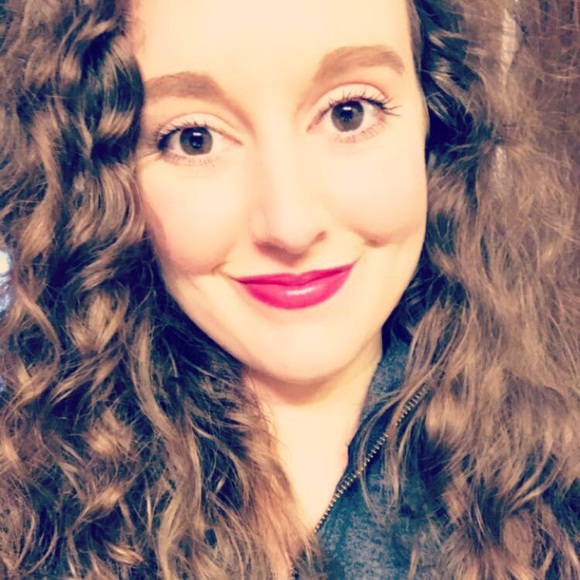 Meet your Posher, Kaitlyn - Picture 1 of 1