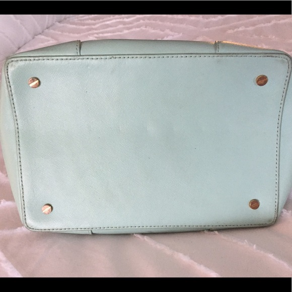 Handbag - Picture 2 of 4