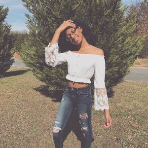 Embroidery Flower Lace Crop Top