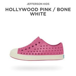 Hollywood Pink Natives