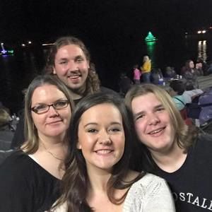 Meet your Posher, Stefani