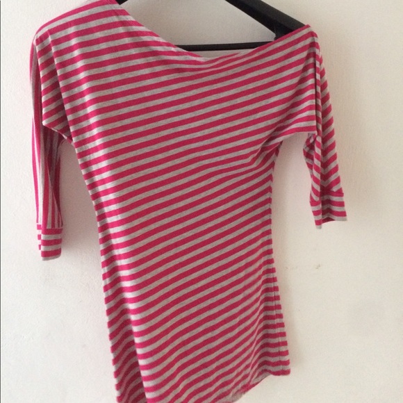 Top - Picture 2 of 3