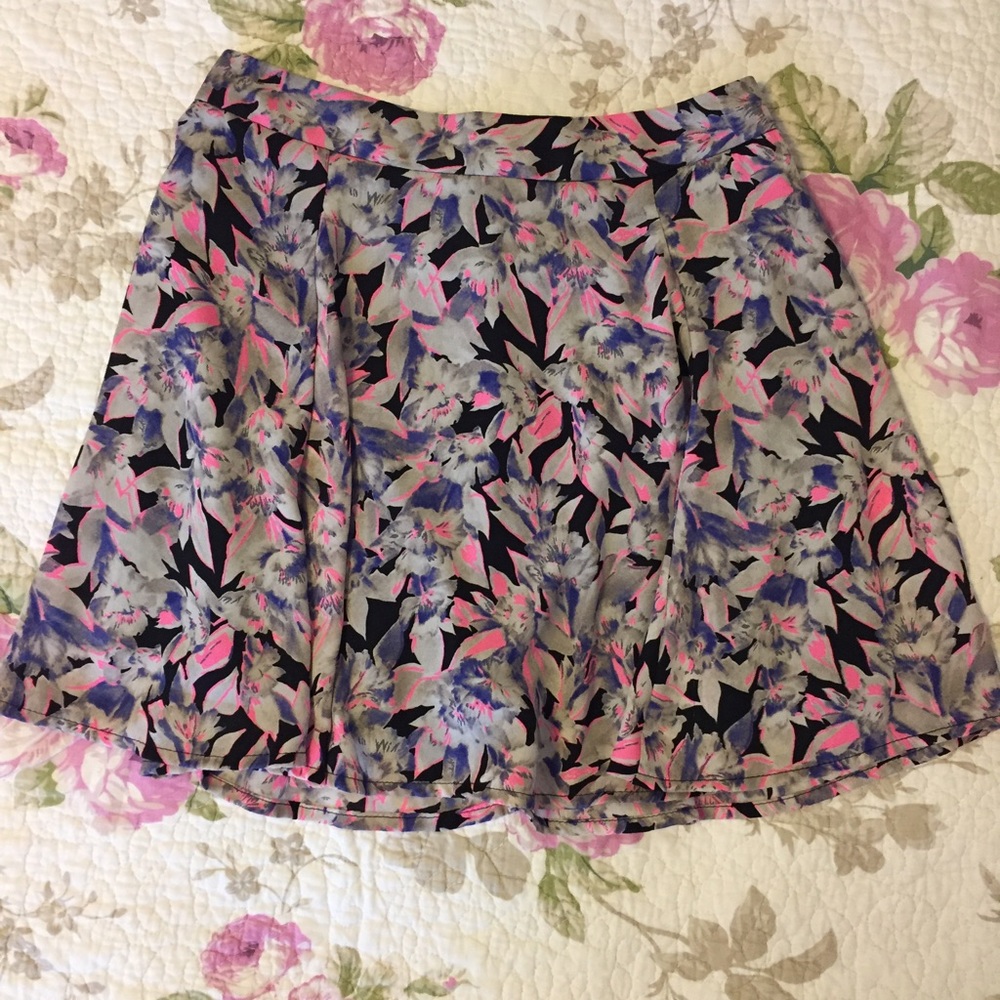 HP 🌟Nordstrom floral skirt🌸