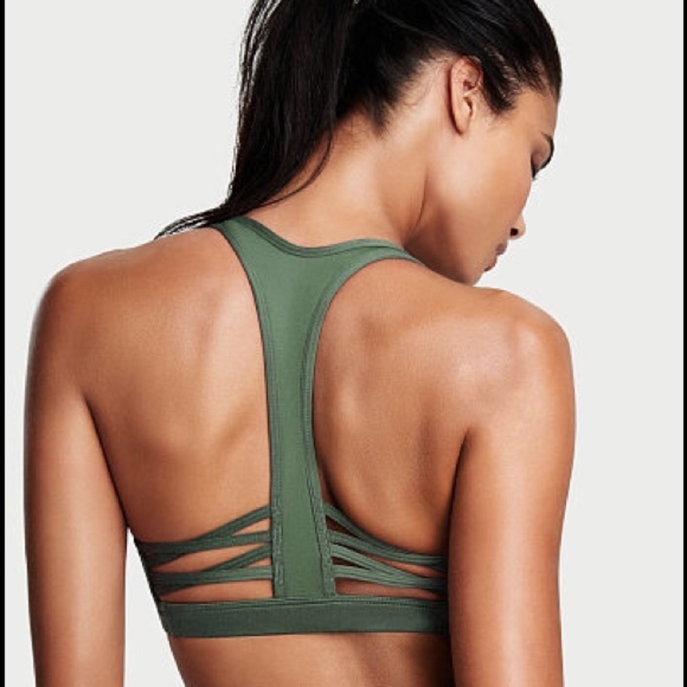 NWT VS Sports Bra