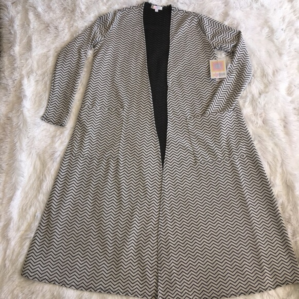 LuLaRoe Sarah - Black & White Chevron 🦄UNICORN🦄