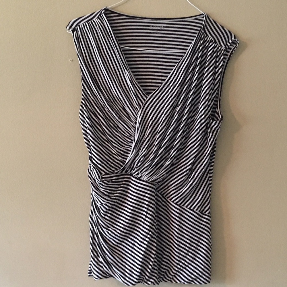 XL APT 9 Black and White Striped Sleeveless Shirt