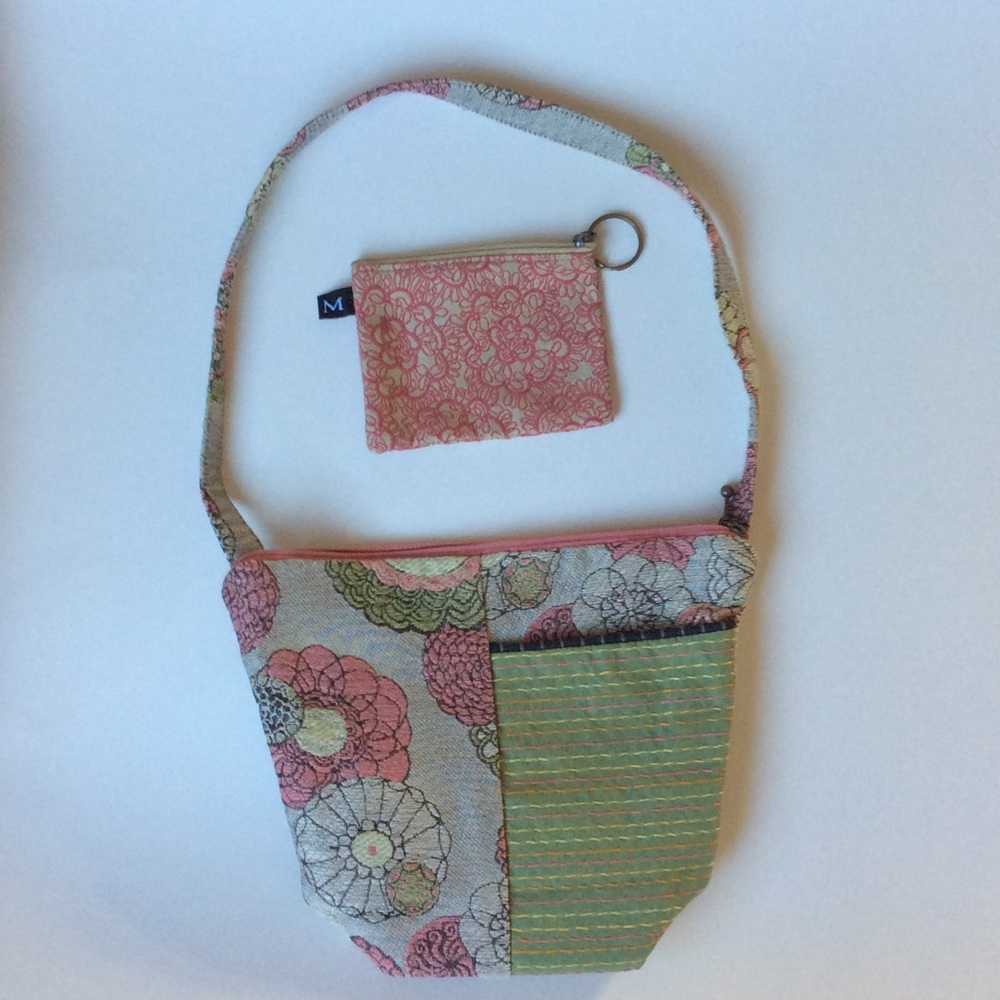 Maruca Purse Floral Pink Cream Green NWOT