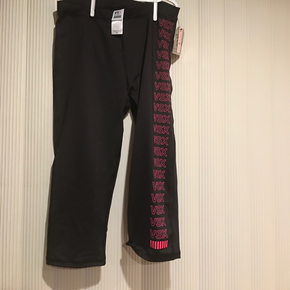 VS crop workout pants