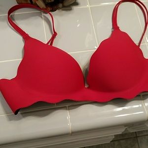 VS bra.