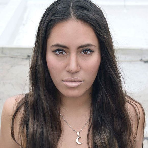 Meet your Posher, Luna - Picture 1 of 1