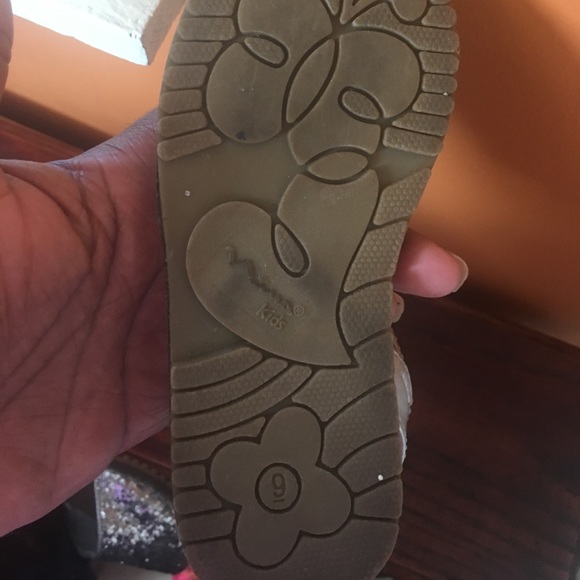 Nina Girls Glitter Sandals - Picture 3 of 5