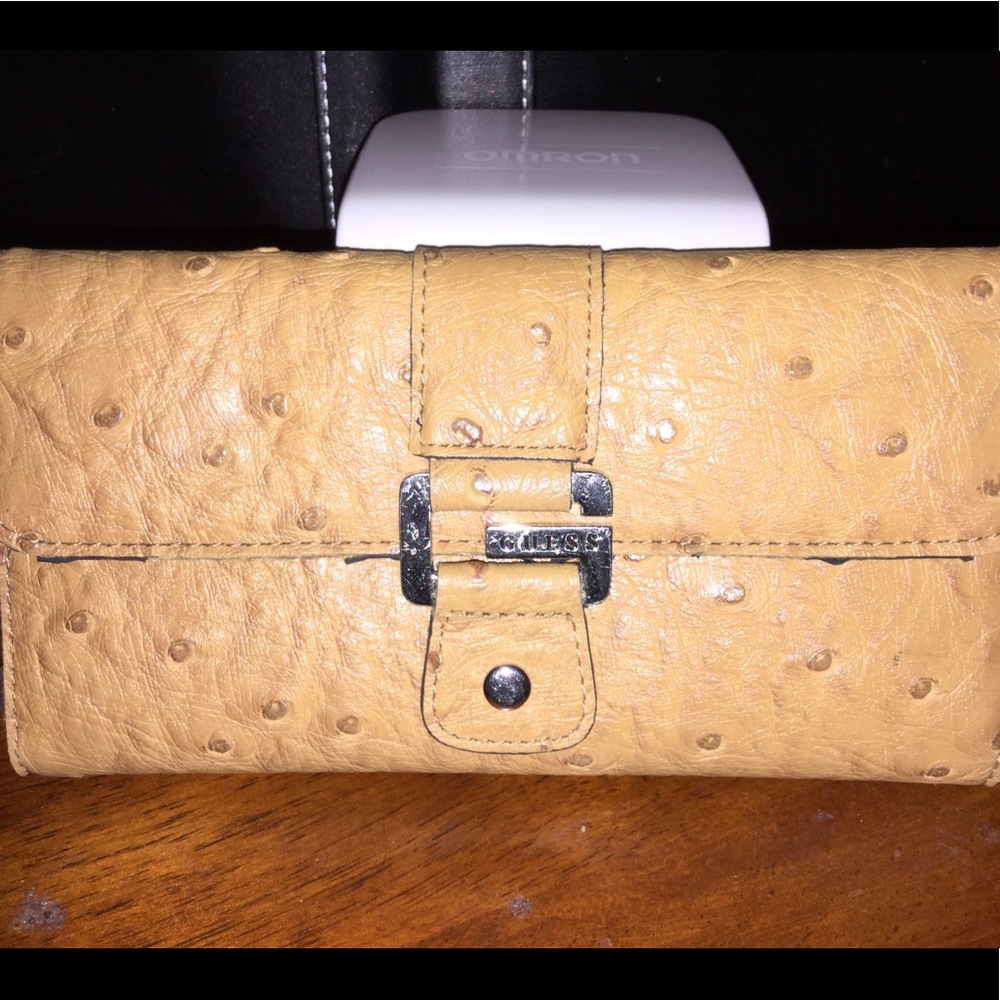 Guess wallet
