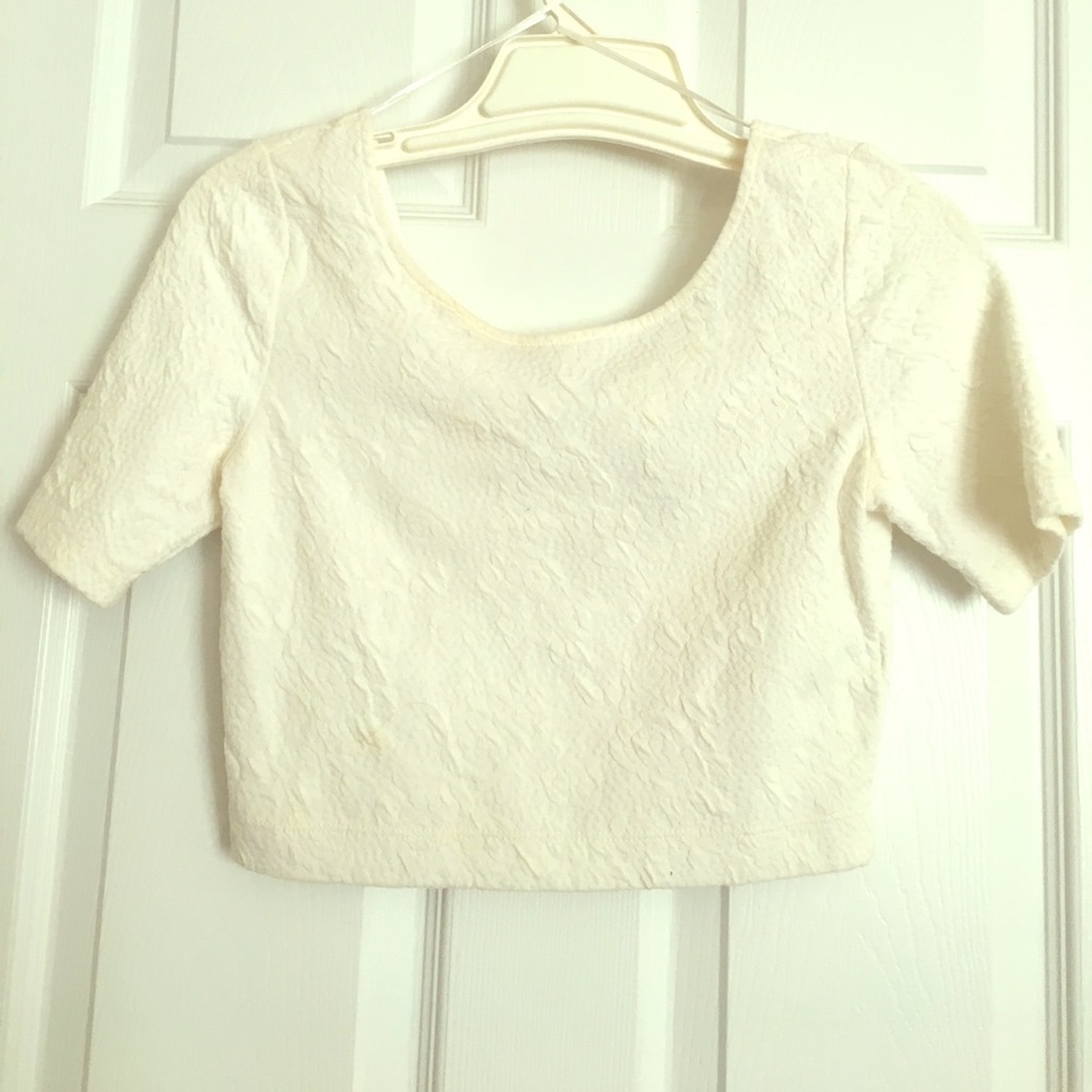 🎉3 for $15🎉 Textured Crop Top
