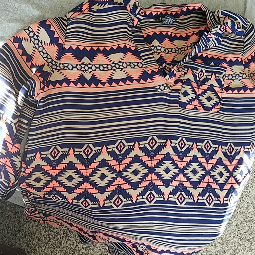 Aztec flowy shirt
