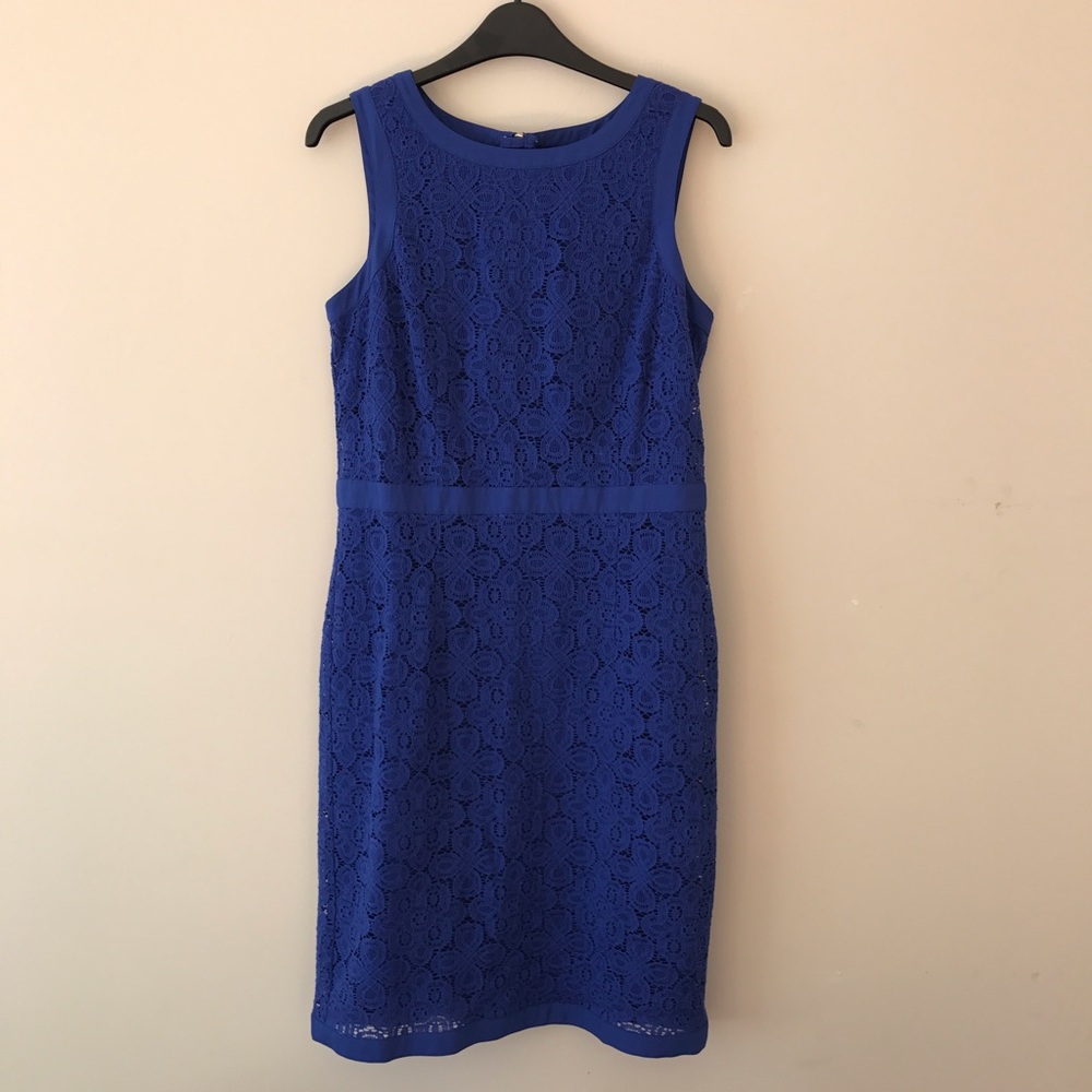 Ann Taylor lace shift dress