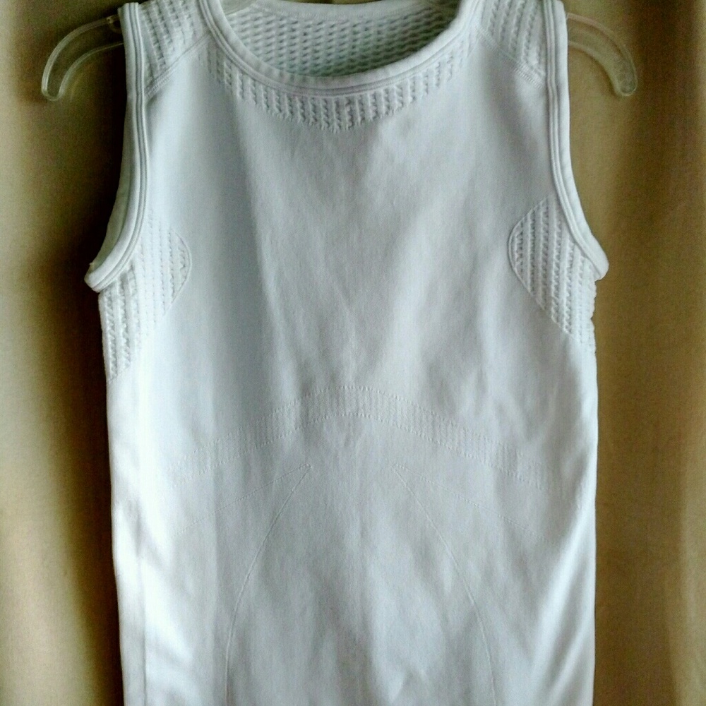Nike Fit Dry Workout Tank Top