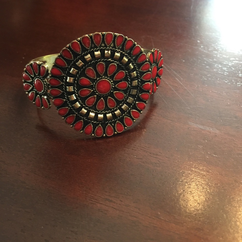 Cuff bracelet