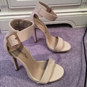 Brand new never worn nude heels from Boohoo.com