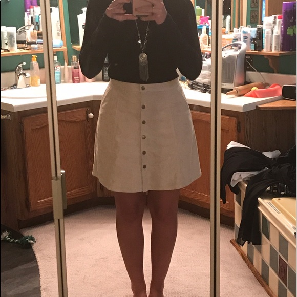 Francesca's Button Up Skirt - Picture 3 of 3