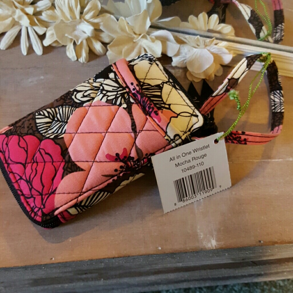 Brand New Vera Bradley Wristlet