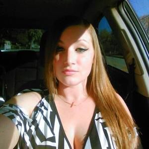 Meet your Posher, Carissa