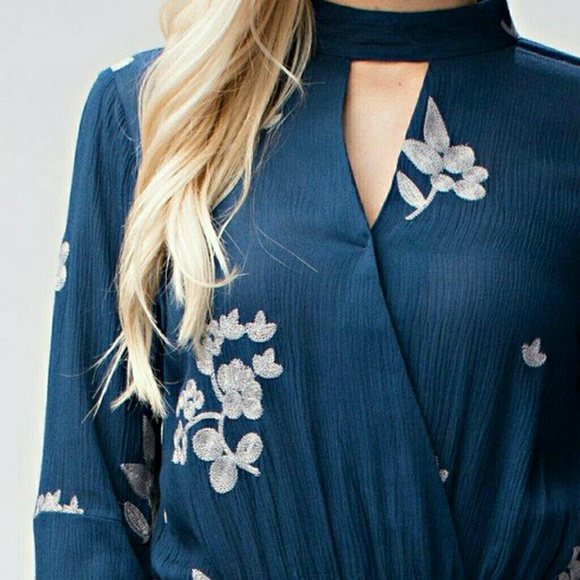 SUNDAY SALE Long Sleeve Floral Romper - Picture 2 of 4