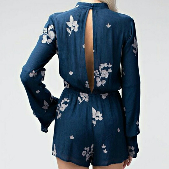 SUNDAY SALE Long Sleeve Floral Romper - Picture 4 of 4