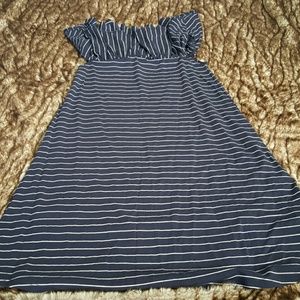 Baby doll over the shoulders stripped dress