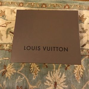 Offers Welcome Louis Vuitton box