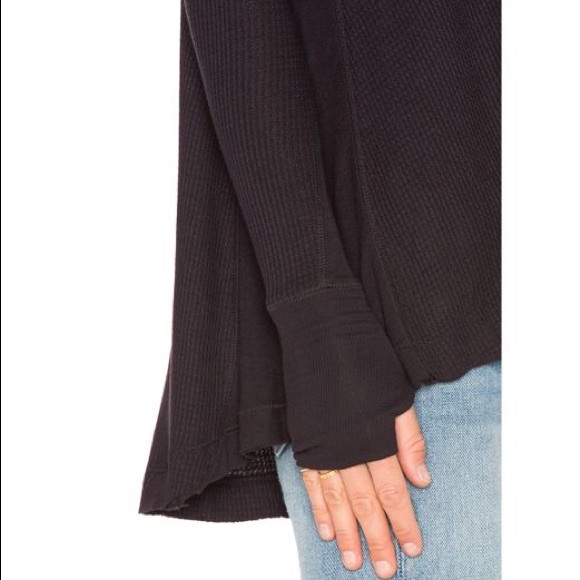 • Free People Malibu Top • - Picture 2 of 5