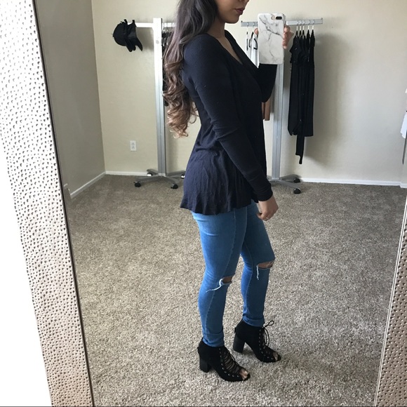 • Free People Malibu Top • - Picture 4 of 5