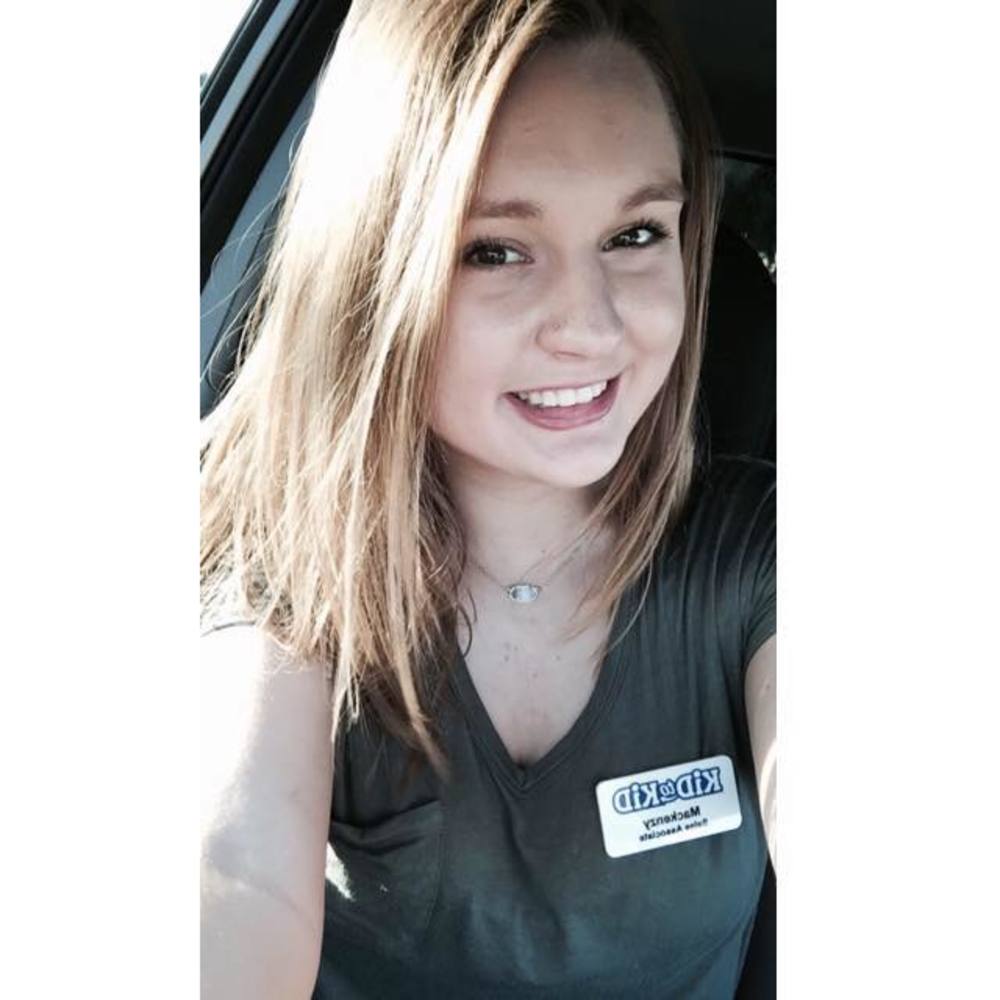 Meet your Posher, Mackenzy