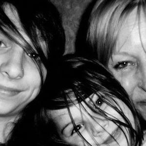 Meet your Posher, Gloria