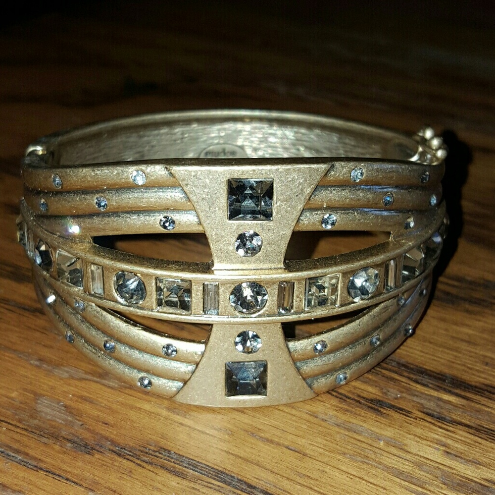 Tribal look Lia Sophia bracelet