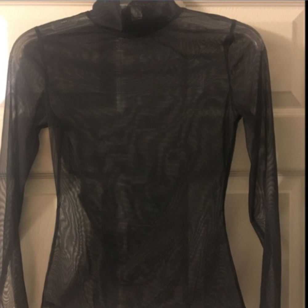 Host Pick! 🎉SALE!! 🚨 Womens Long Sleeve Mesh Top - Picture 2 of 4